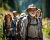 Randonnée pour célibataires seniors : rencontres et aventures en plein air